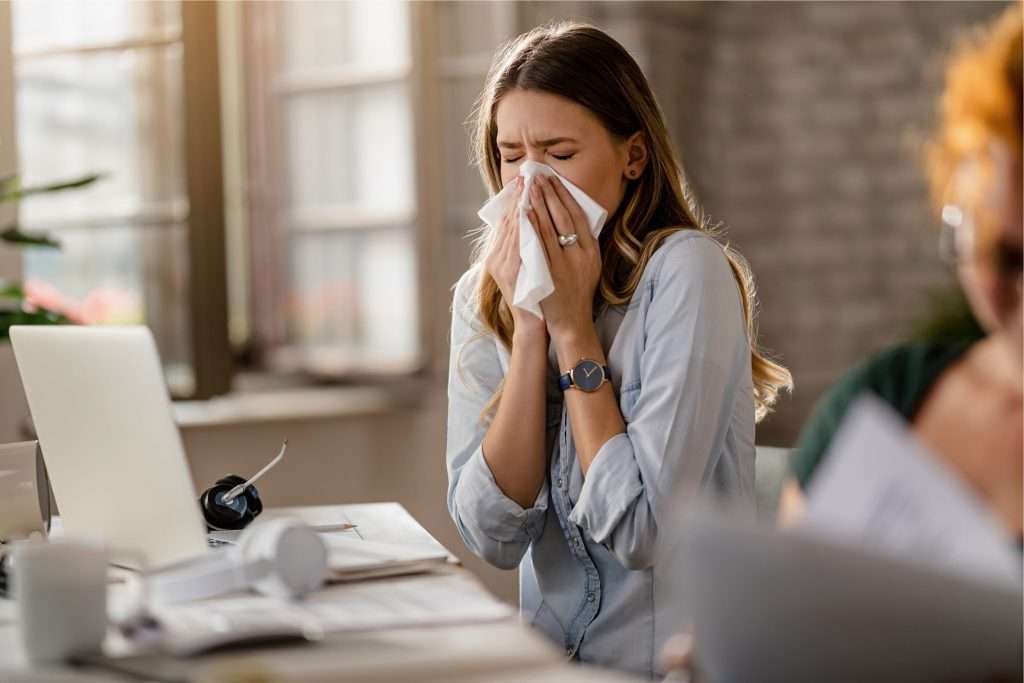 Temporada de gripe: refuerza la higiene con dispensadores automáticos de diseño